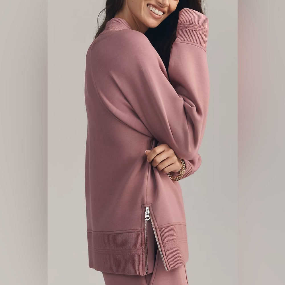 Varley Loxley Raglan Sweatshirt with zipper detail Women”s Medium NWT